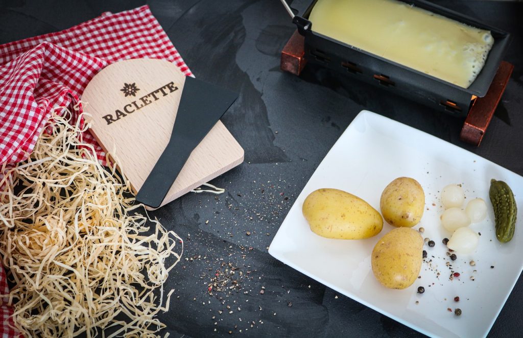 Dove mangiare una raclette a Parigi Piccole Avventure di Famiglia
