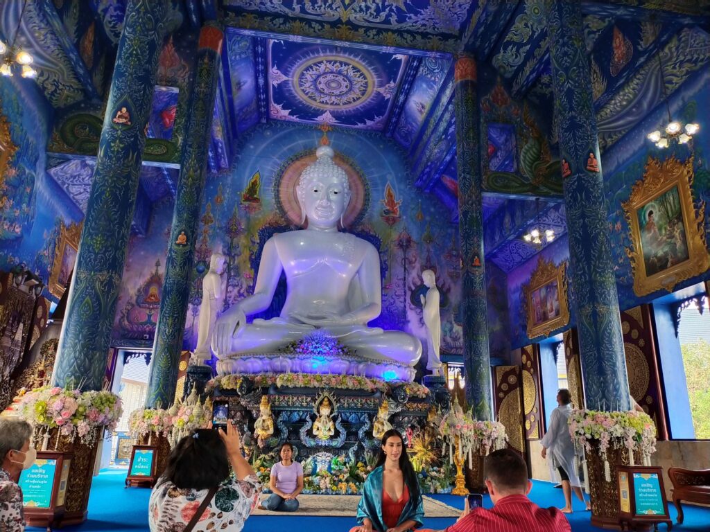 Interno tempio blu